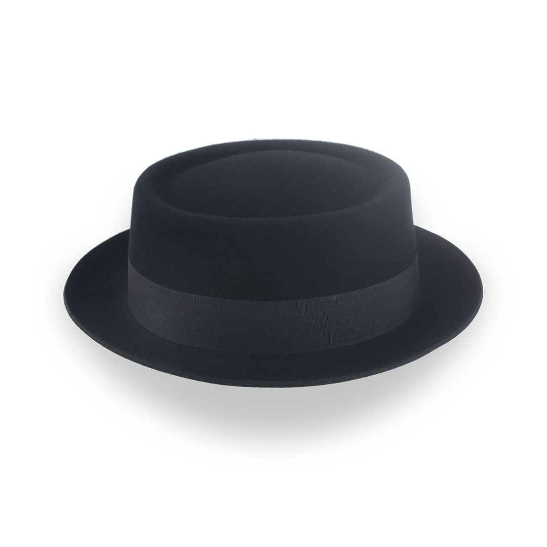 Handgefertigter schwarzer Porkpie Hat The Jazzist Agnoulita Hats